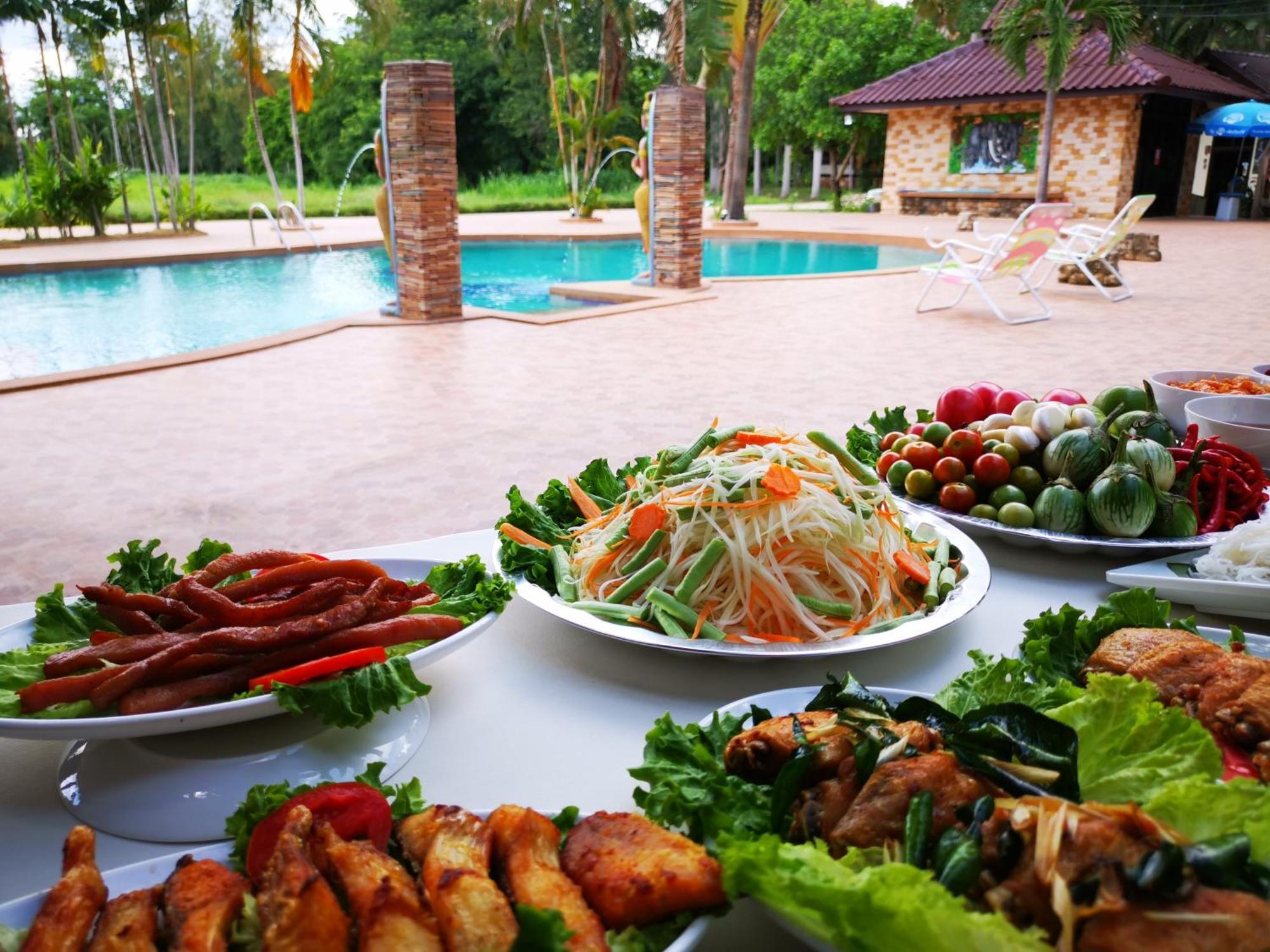 Rs Phong Riverside Resort Khon Kaen Extérieur photo