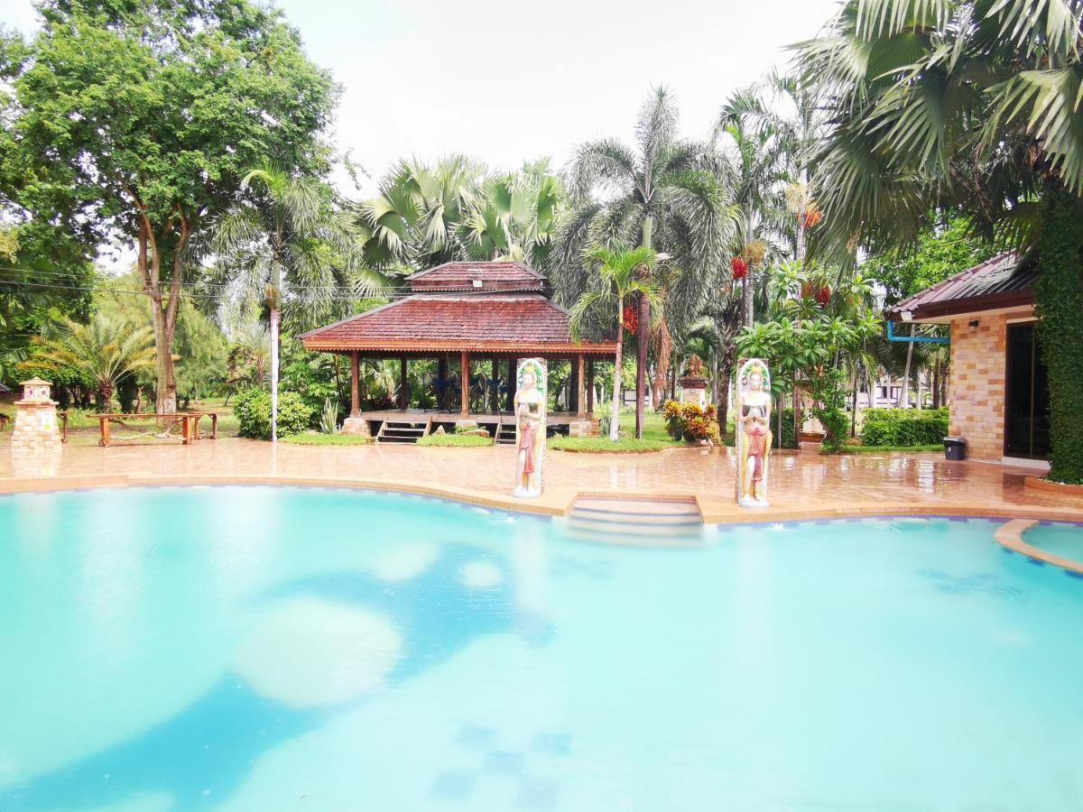 Rs Phong Riverside Resort Khon Kaen Extérieur photo