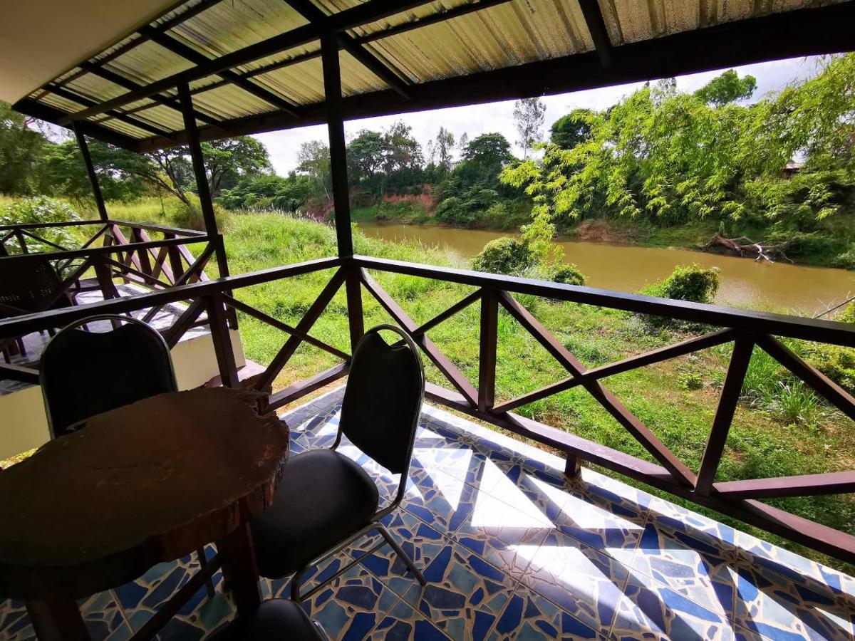 Rs Phong Riverside Resort Khon Kaen Extérieur photo