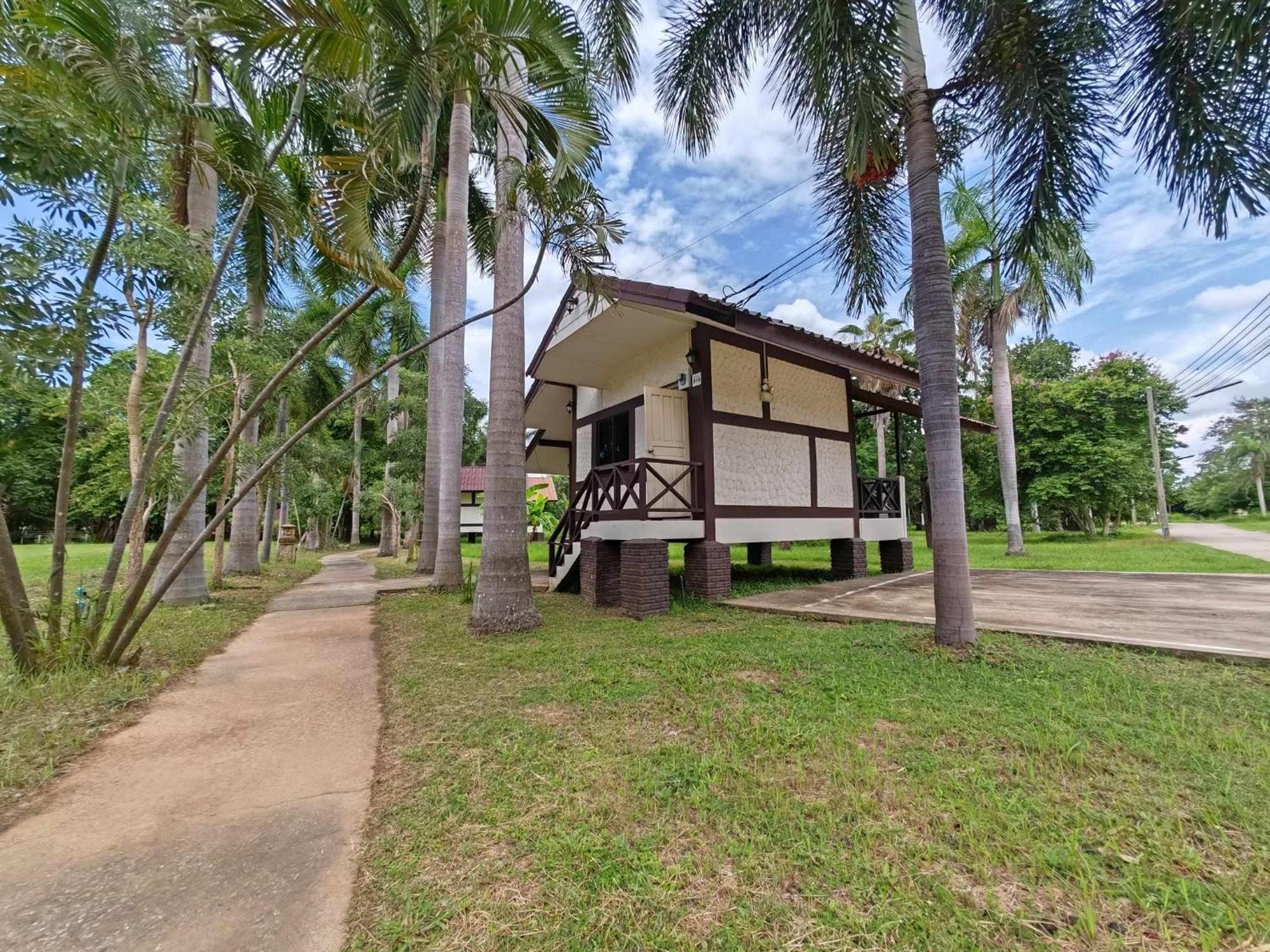 Rs Phong Riverside Resort Khon Kaen Extérieur photo