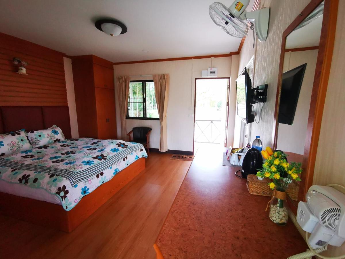 Rs Phong Riverside Resort Khon Kaen Extérieur photo